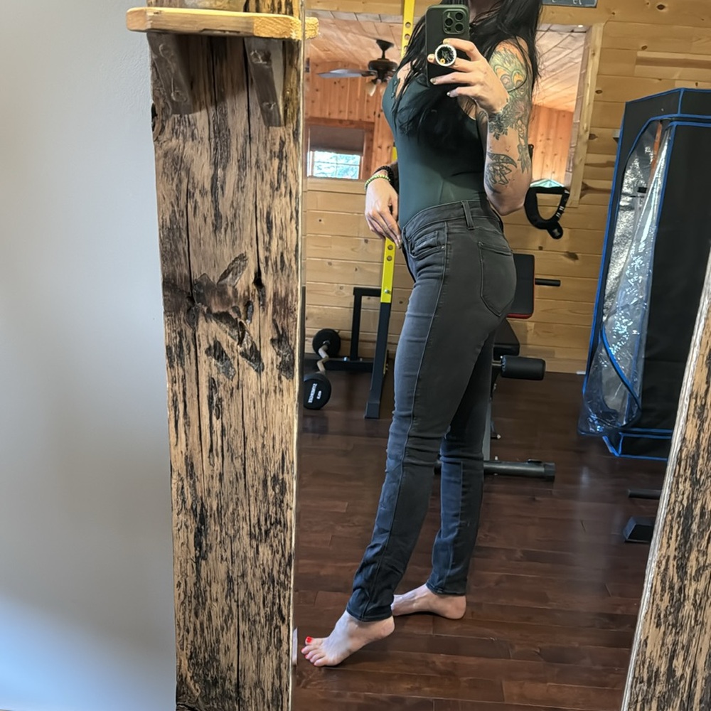 Genetic denim distressed jeans